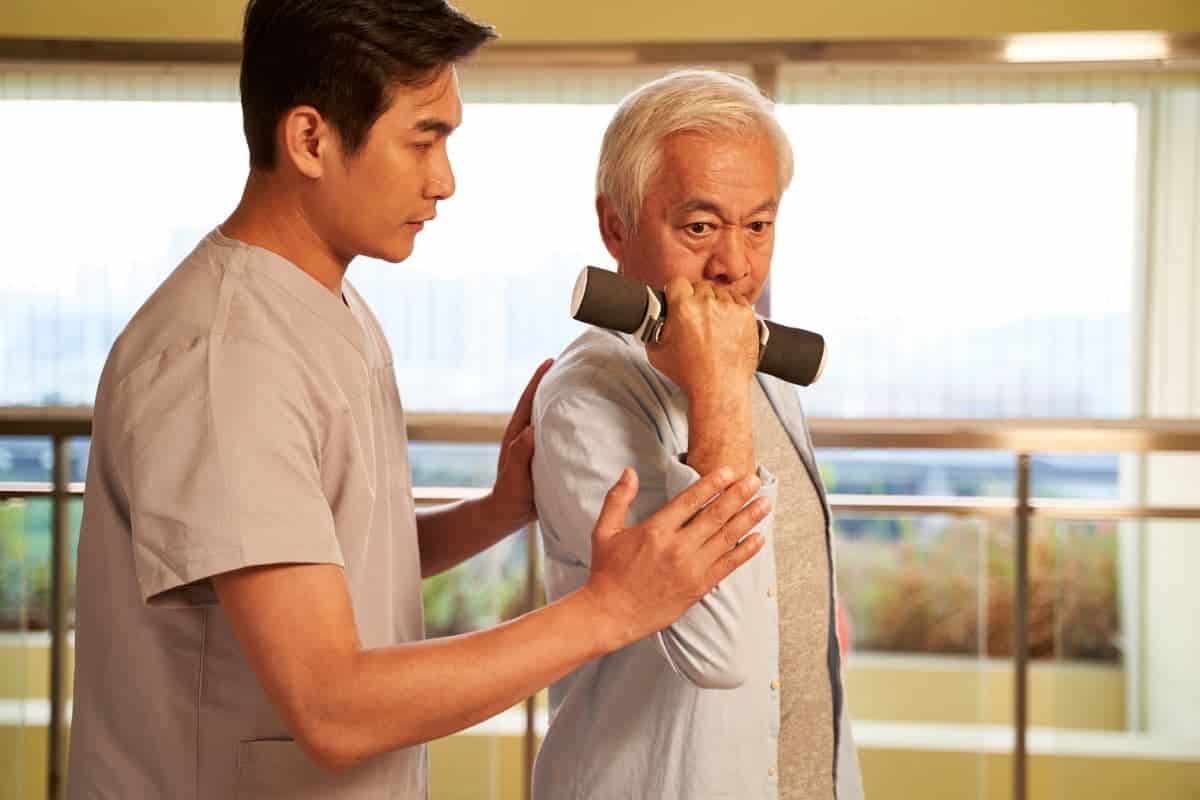 Elderly Parent Refuses Physical Therapy? How To Help