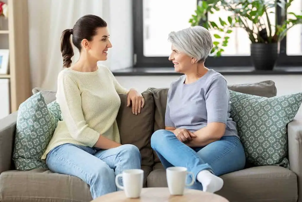 How To Start Conversations With Your Elderly Parents – Growing Gray USA