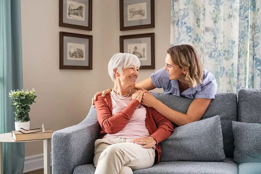 6-reasons-why-you-should-become-a-live-in-caregiver